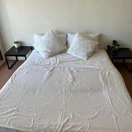 Studio Apartment, Lake View